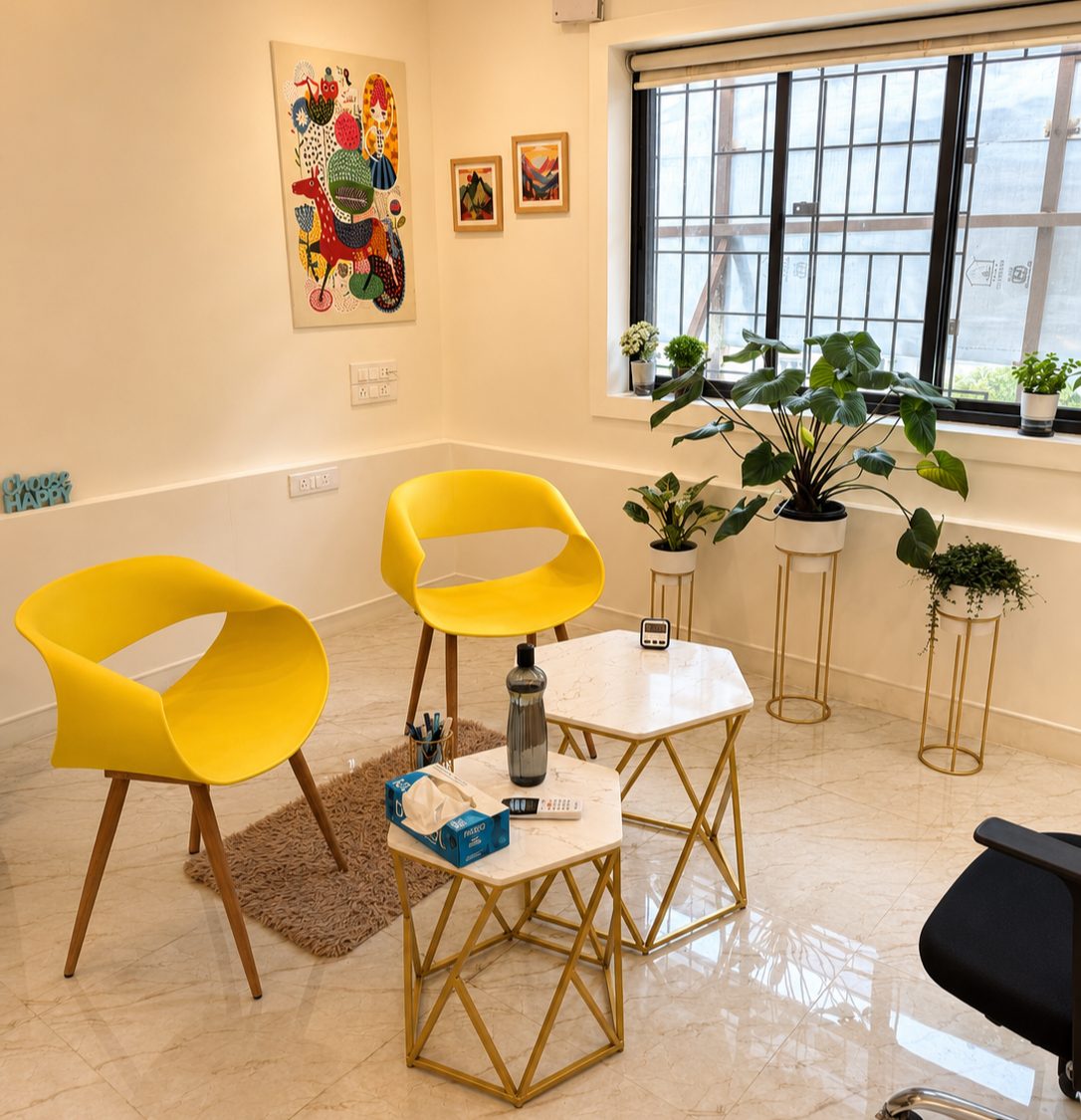 Consultation room at CINQ.IN clinic in Baner, Pune